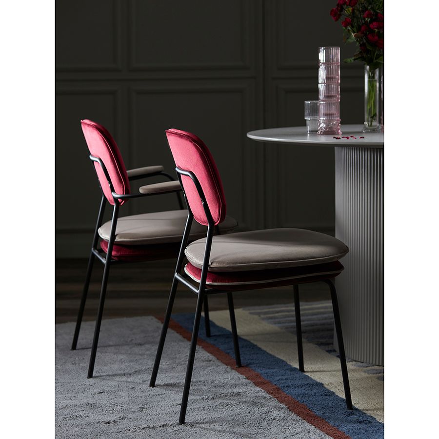 Стул с подлокотниками и контрастным кантом Пеа, велюр, бордовый/бежевый | Replace