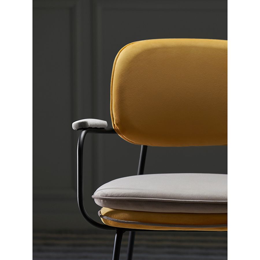 Стул с подлокотниками Пеа, велюр, желтый/бежевый | Replace